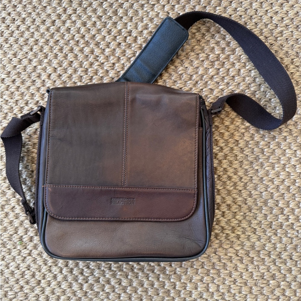 Kenneth Cole Brown Colombian Leather Crossbody Bag Messenger